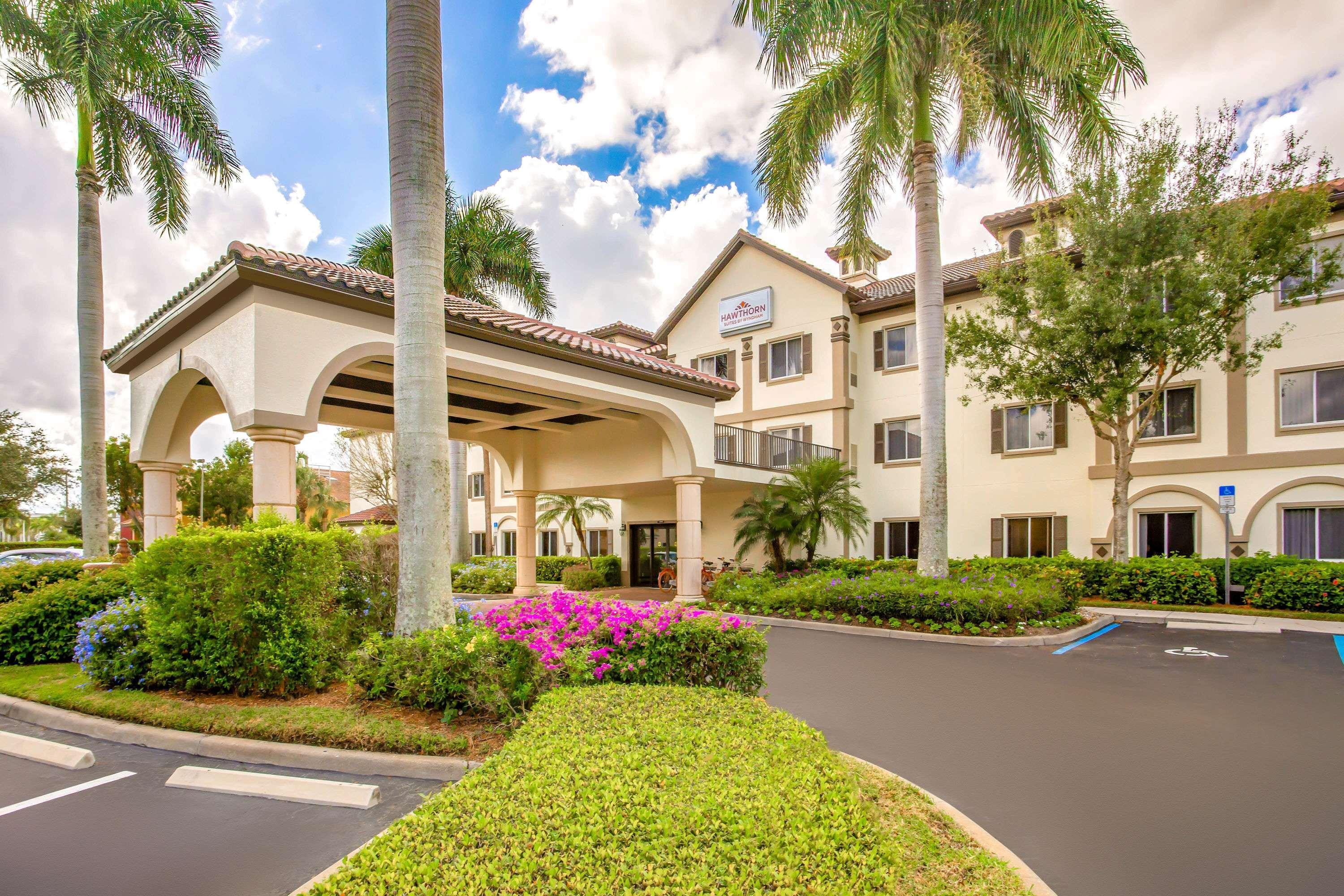 Hawthorn Extended Stay By Wyndham North Naples Kültér fotó