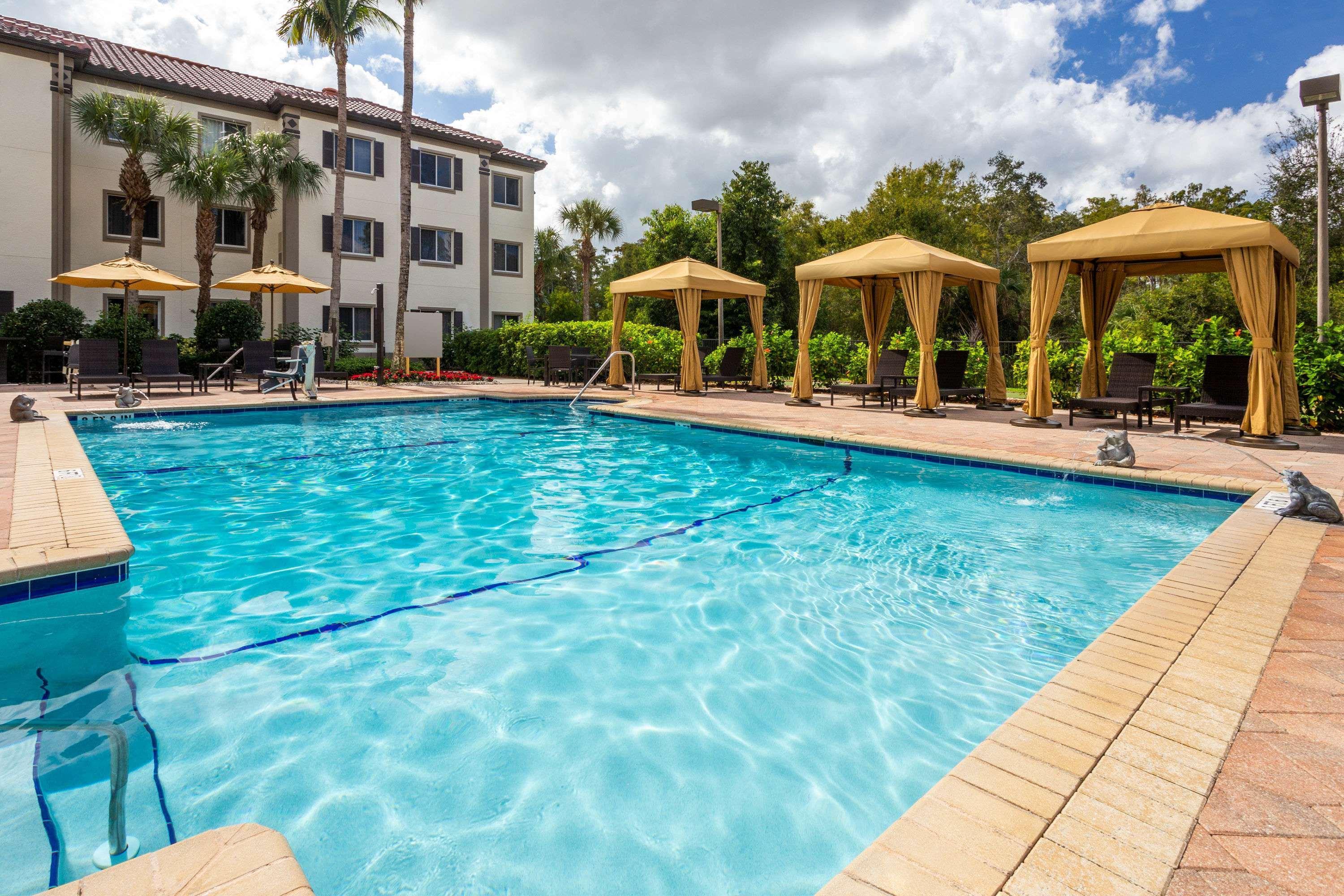 Hawthorn Extended Stay By Wyndham North Naples Kültér fotó