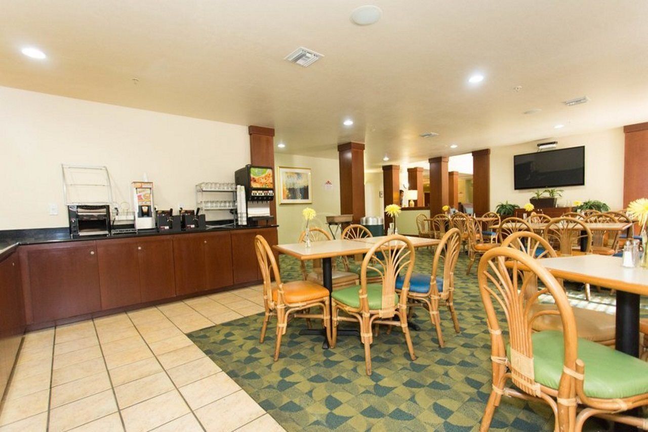 Hawthorn Extended Stay By Wyndham North Naples Kültér fotó