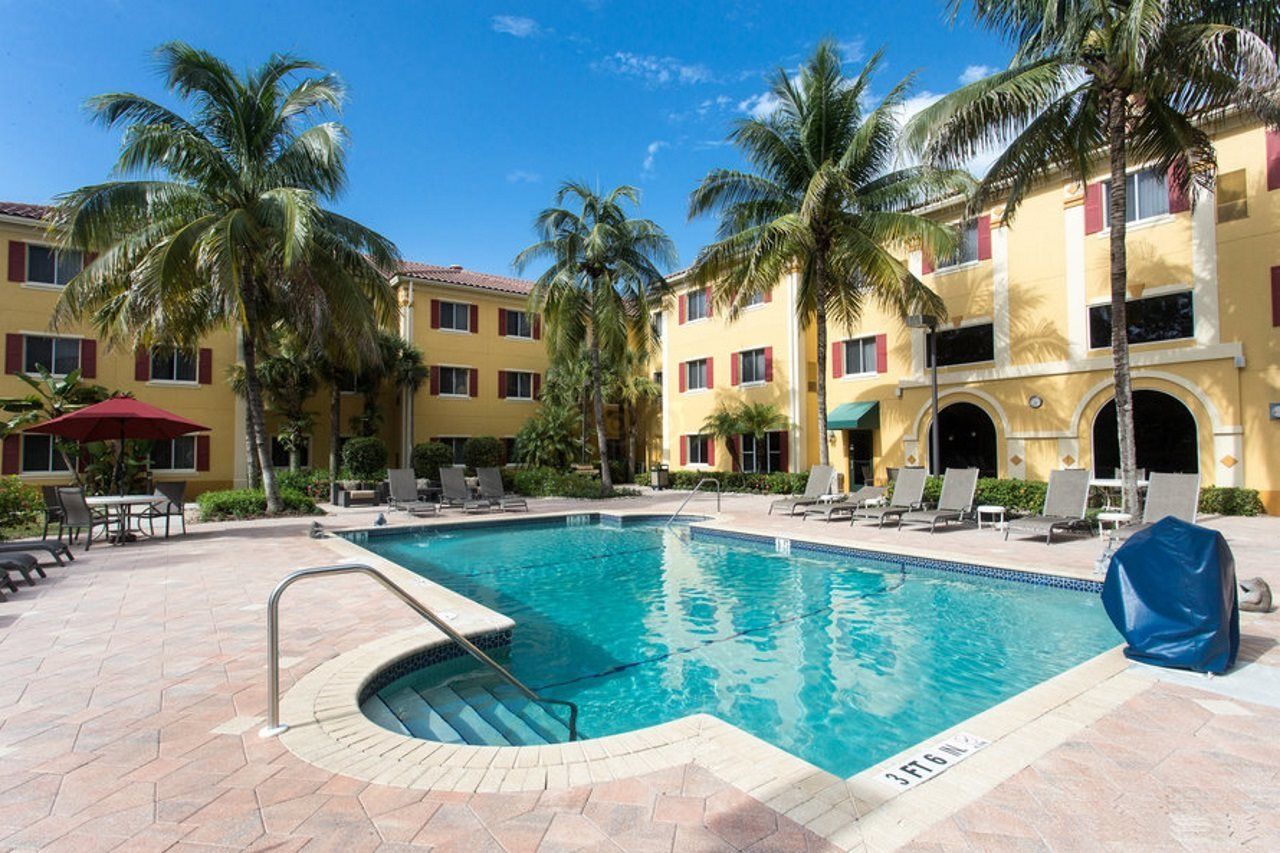 Hawthorn Extended Stay By Wyndham North Naples Kültér fotó